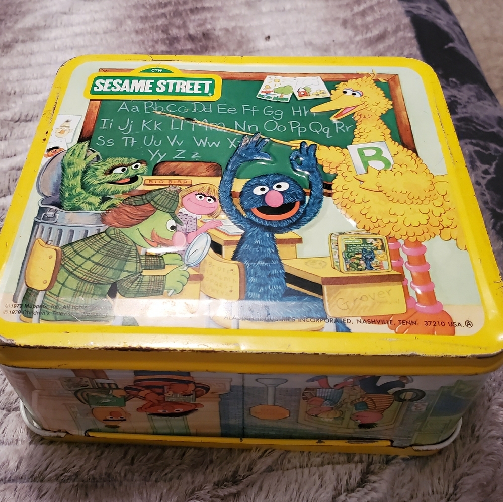 Vintage sesame Street lunch box